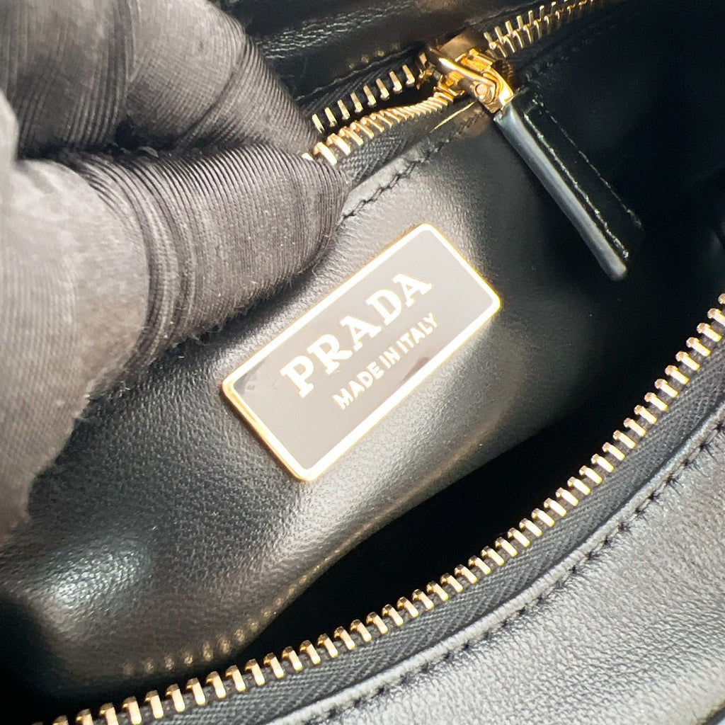 ＰＲＤＡ AIMÉE LARGE LEATHER SHOULDER BAG BLACK