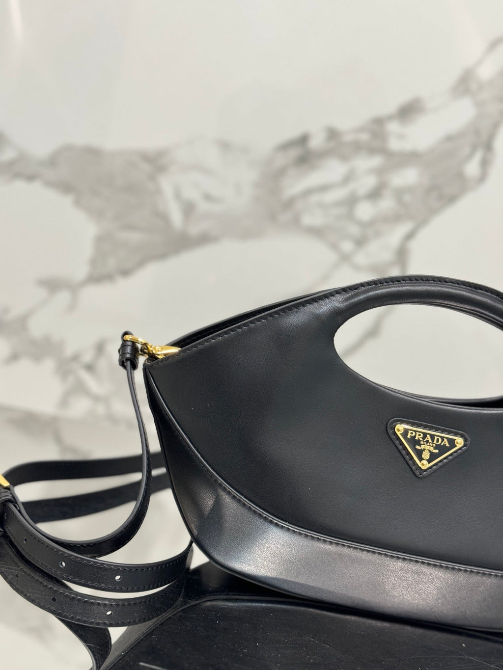 ＰＲＤＡ LEATHER TOTE BAG BLACK