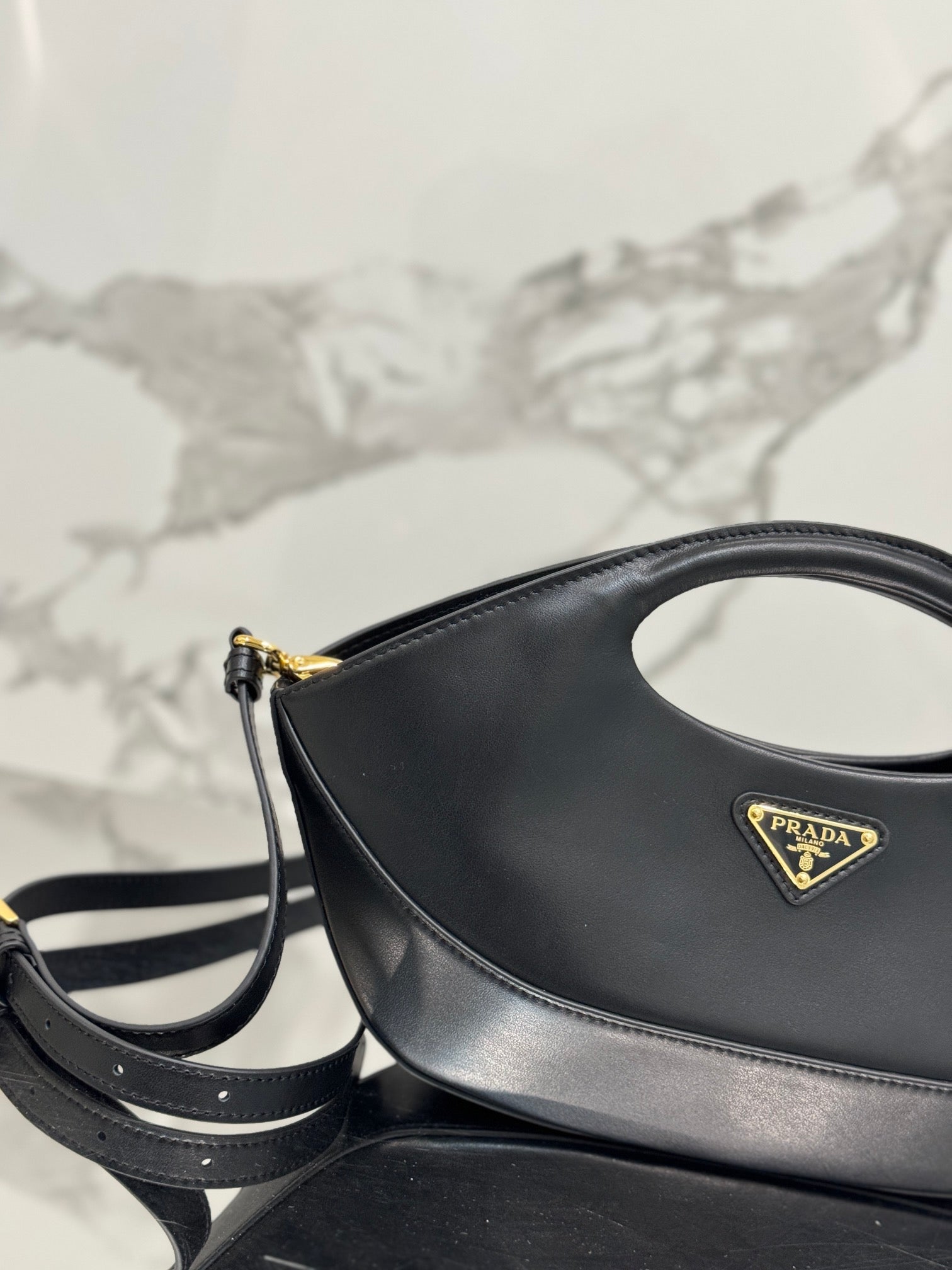 ＰＲＤＡ LEATHER TOTE BAG BLACK