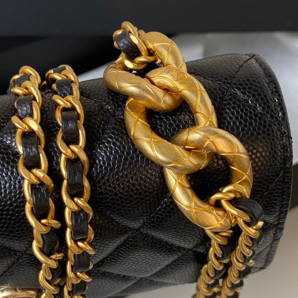 ＣＨＮＥＬFLAP BAG BLACK