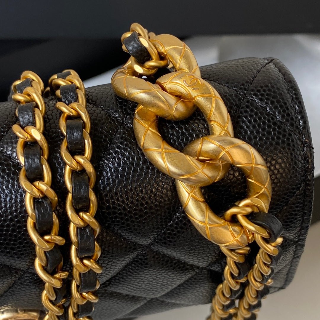 ＣＨＮＥＬFLAP BAG BLACK