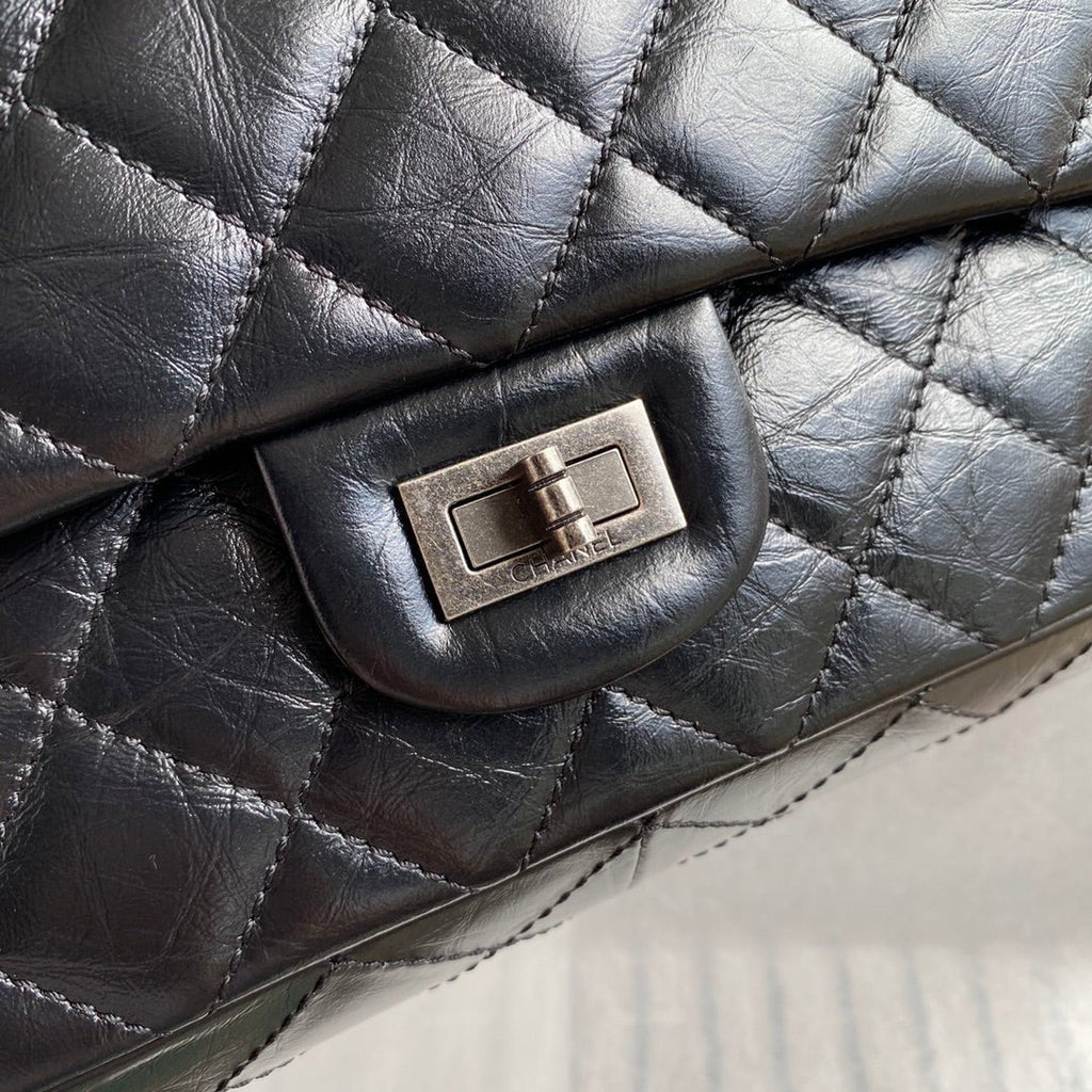 ＣＨＮＥＬ LARGE 2.55 HANDBAG SILVER METAL