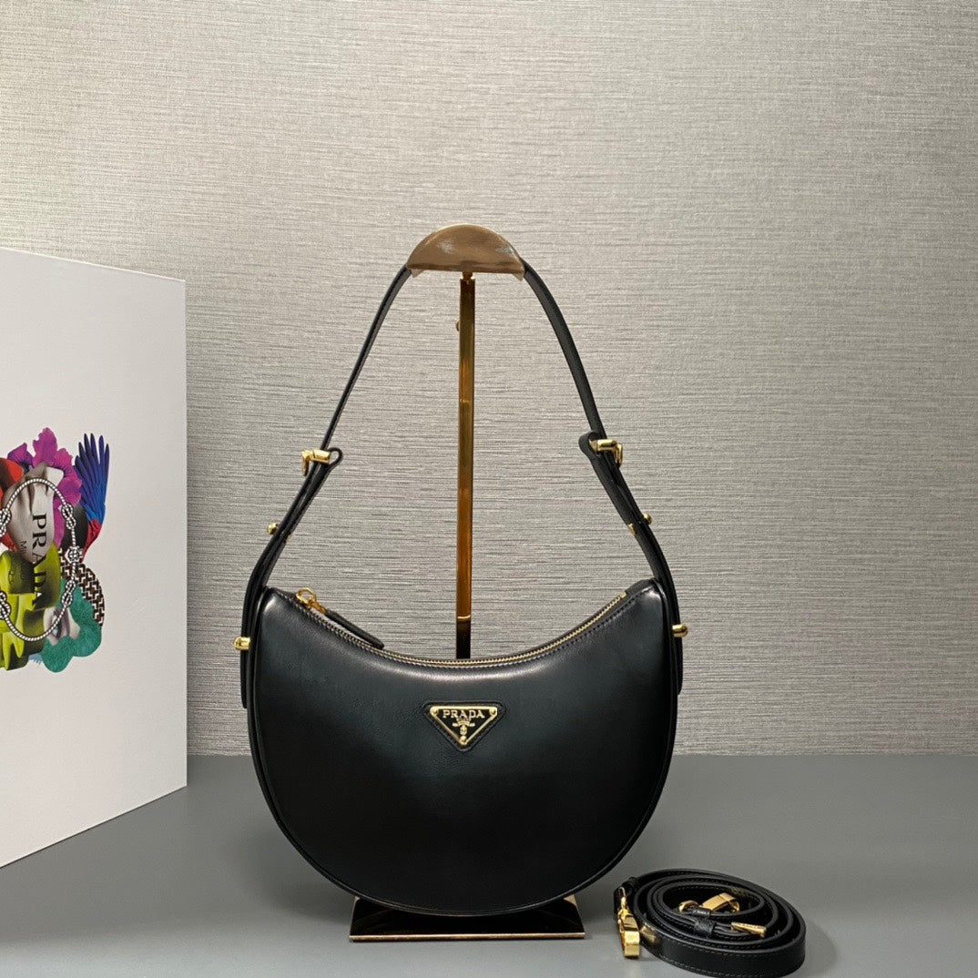 ＰＲＤＡ ARQUÉ SMALL LEATHER SHOULDER BAG BLACK
