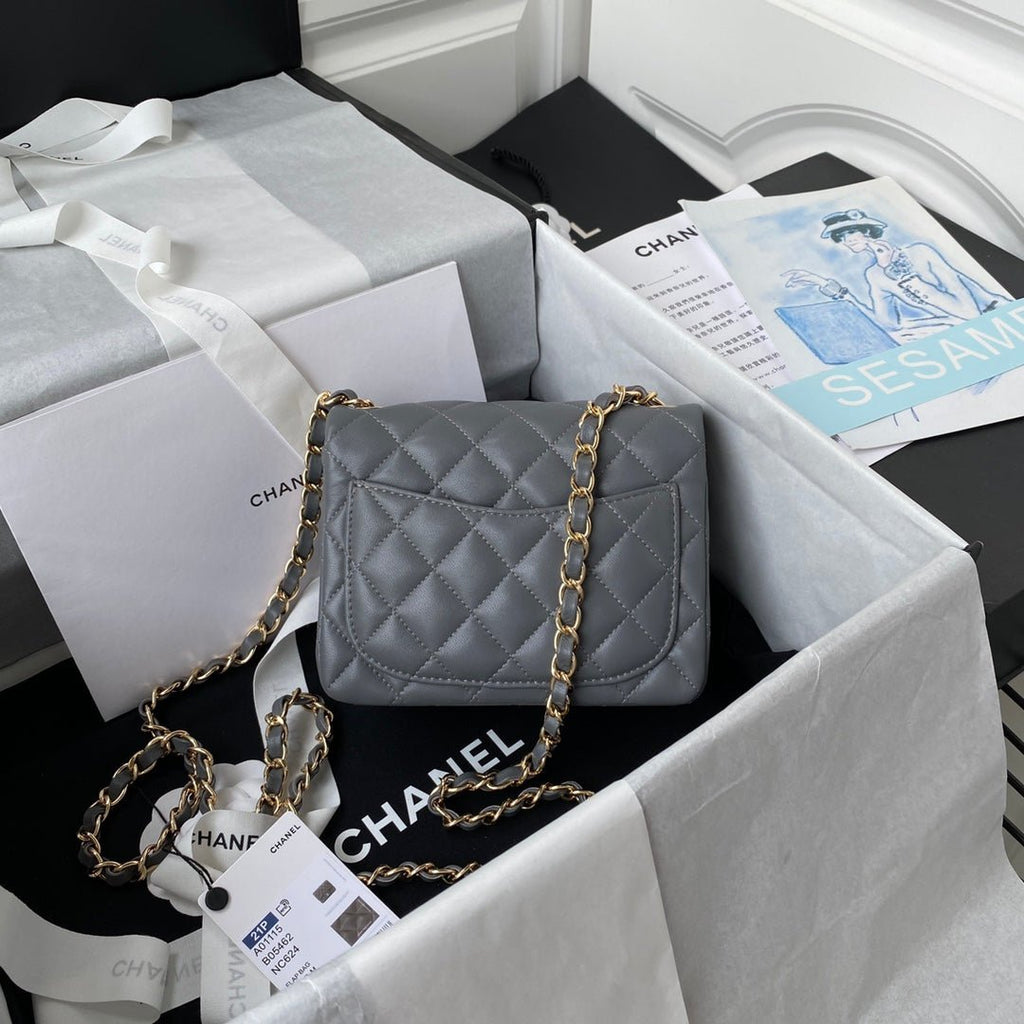 ＣＨＮＥＬCLASSIC FLAP BAG GRAY