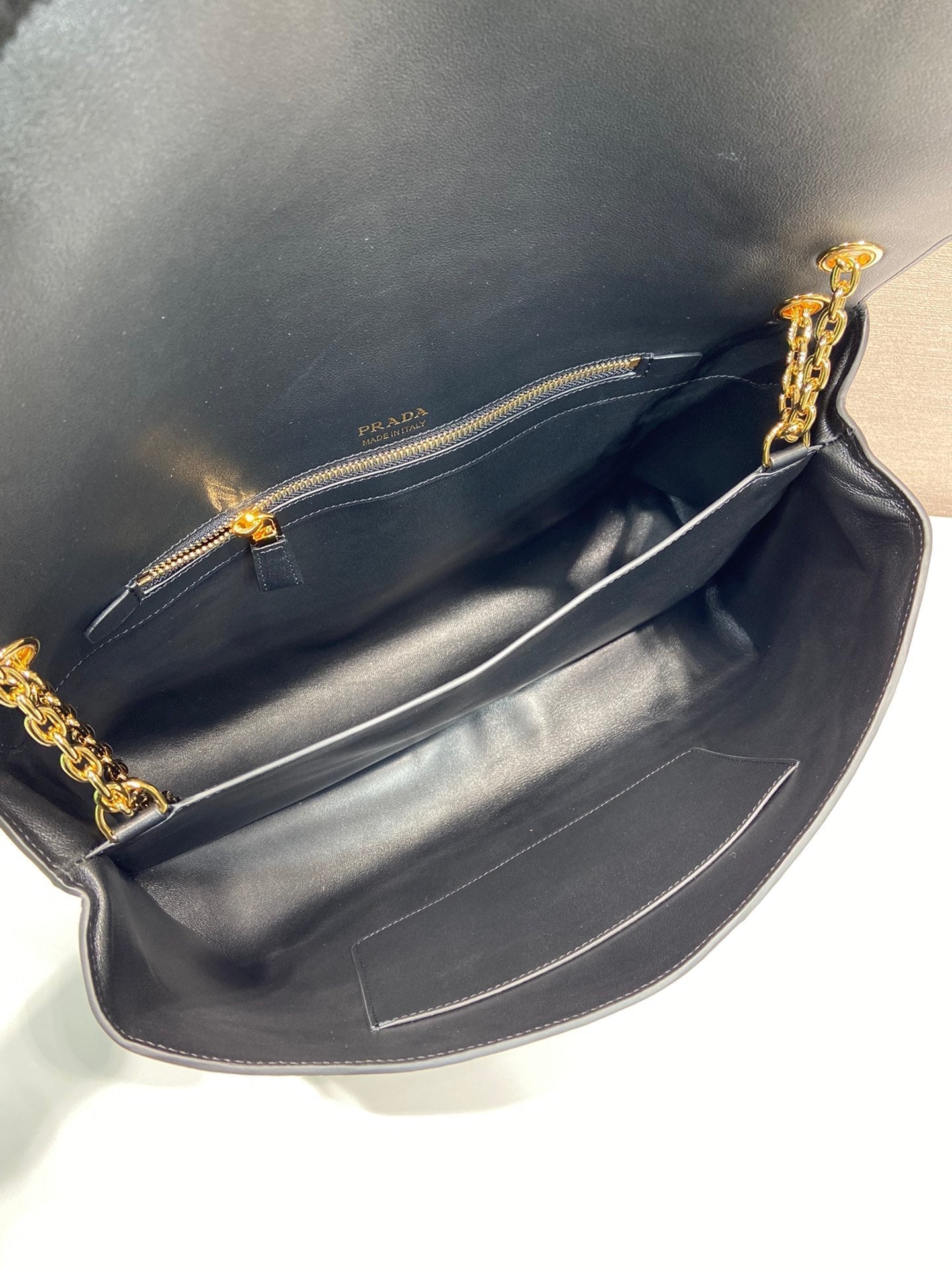 ＰＲＤＡ DOUX EXTRA LARGE LEATHER SHOULDER BAG BLACK