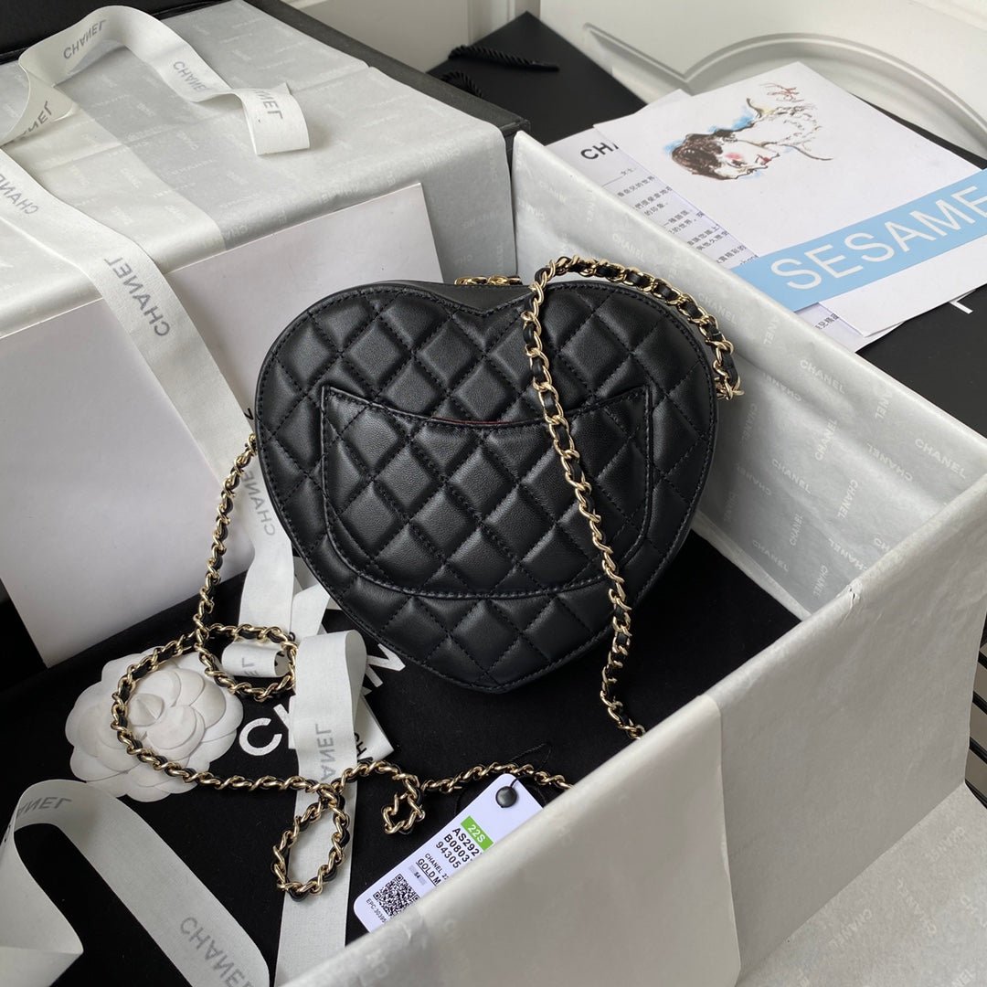 ＣＨＮＥＬHEART BAG  BLACK