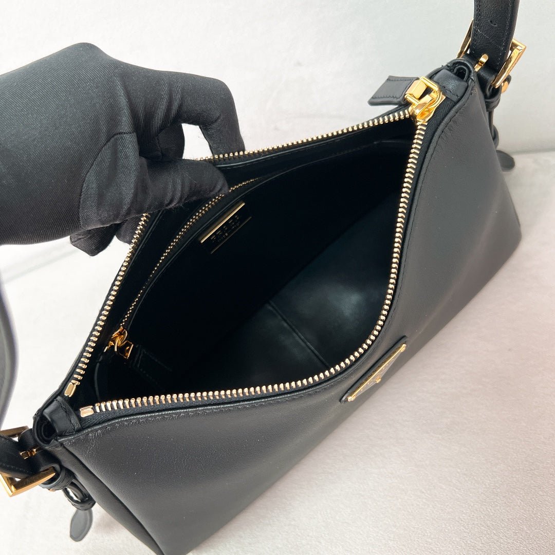 ＰＲＤＡ AIMÉE LARGE LEATHER SHOULDER BAG BLACK