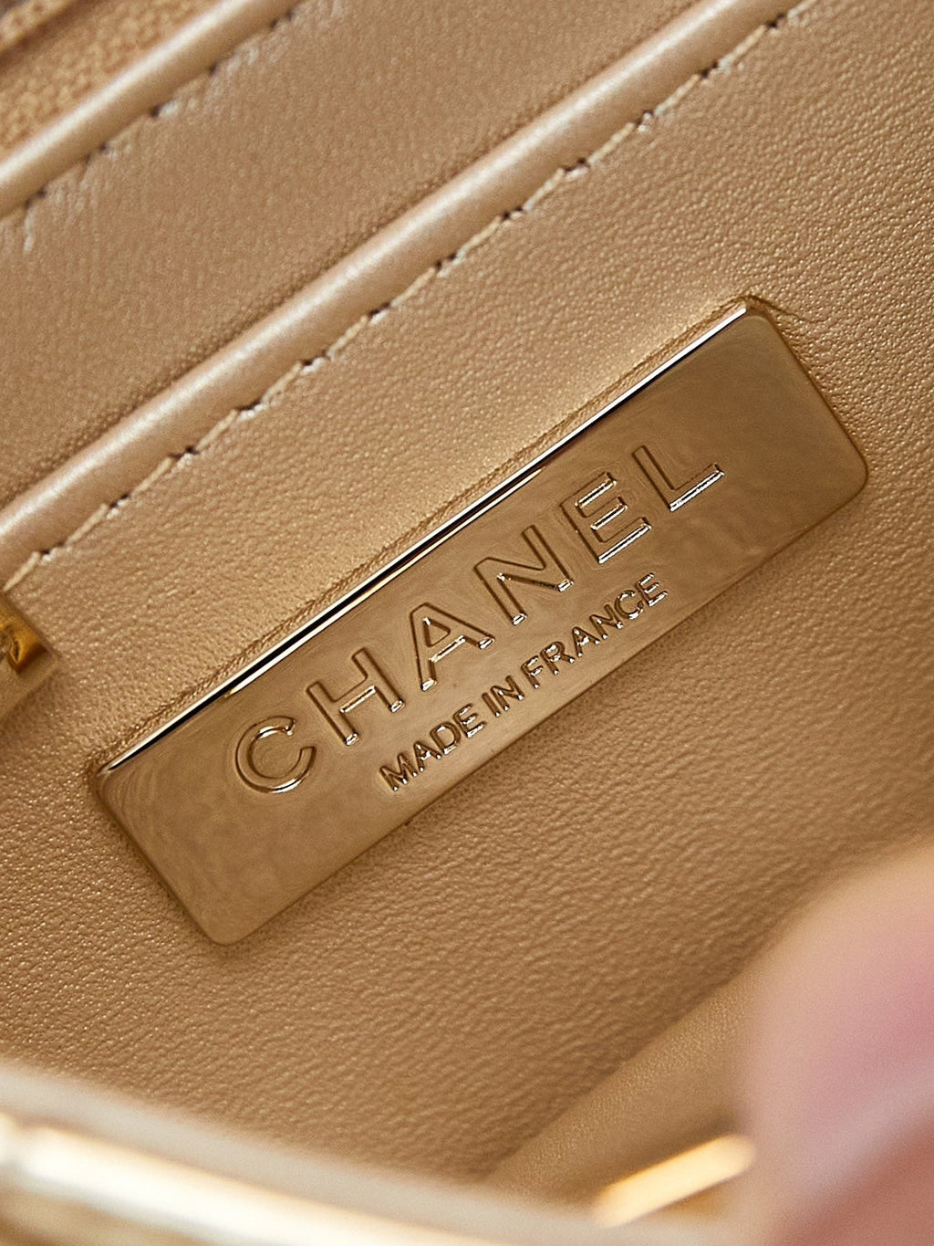 ＣＨＮＥＬCLASSIC FLAP BAG GOLDEN